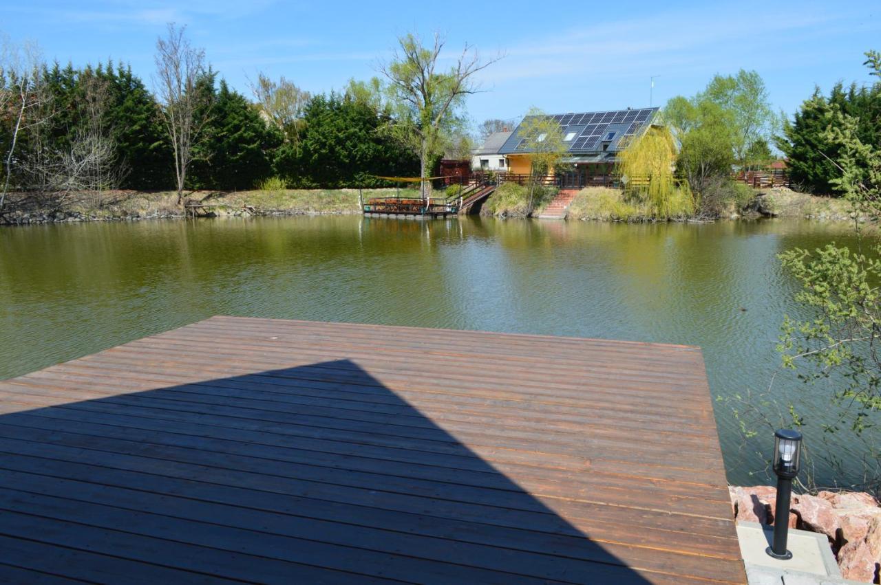 Intertranscoop Lake House Vámosszabadi Eksteriør billede